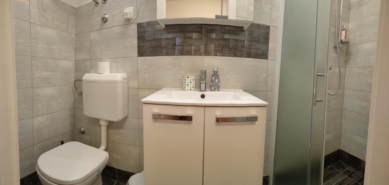 The Nice Dreams Studio Apartment Zara Esterno foto