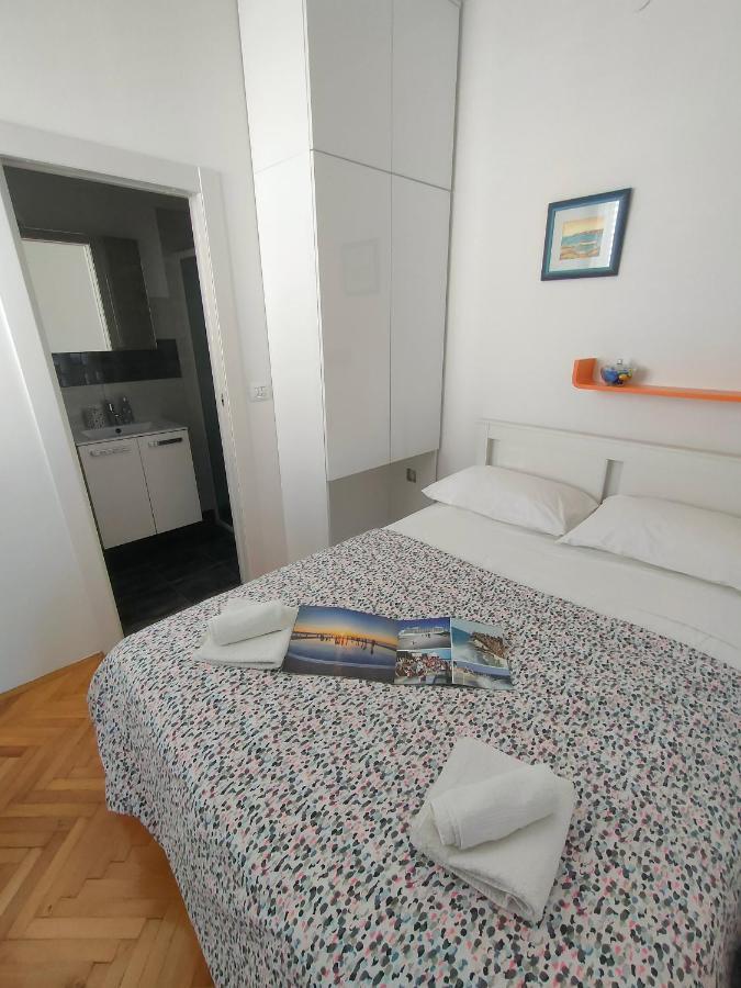 The Nice Dreams Studio Apartment Zara Esterno foto