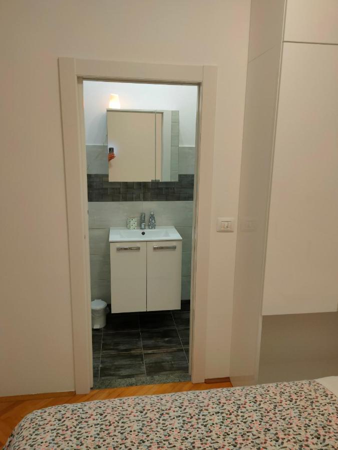 The Nice Dreams Studio Apartment Zara Esterno foto