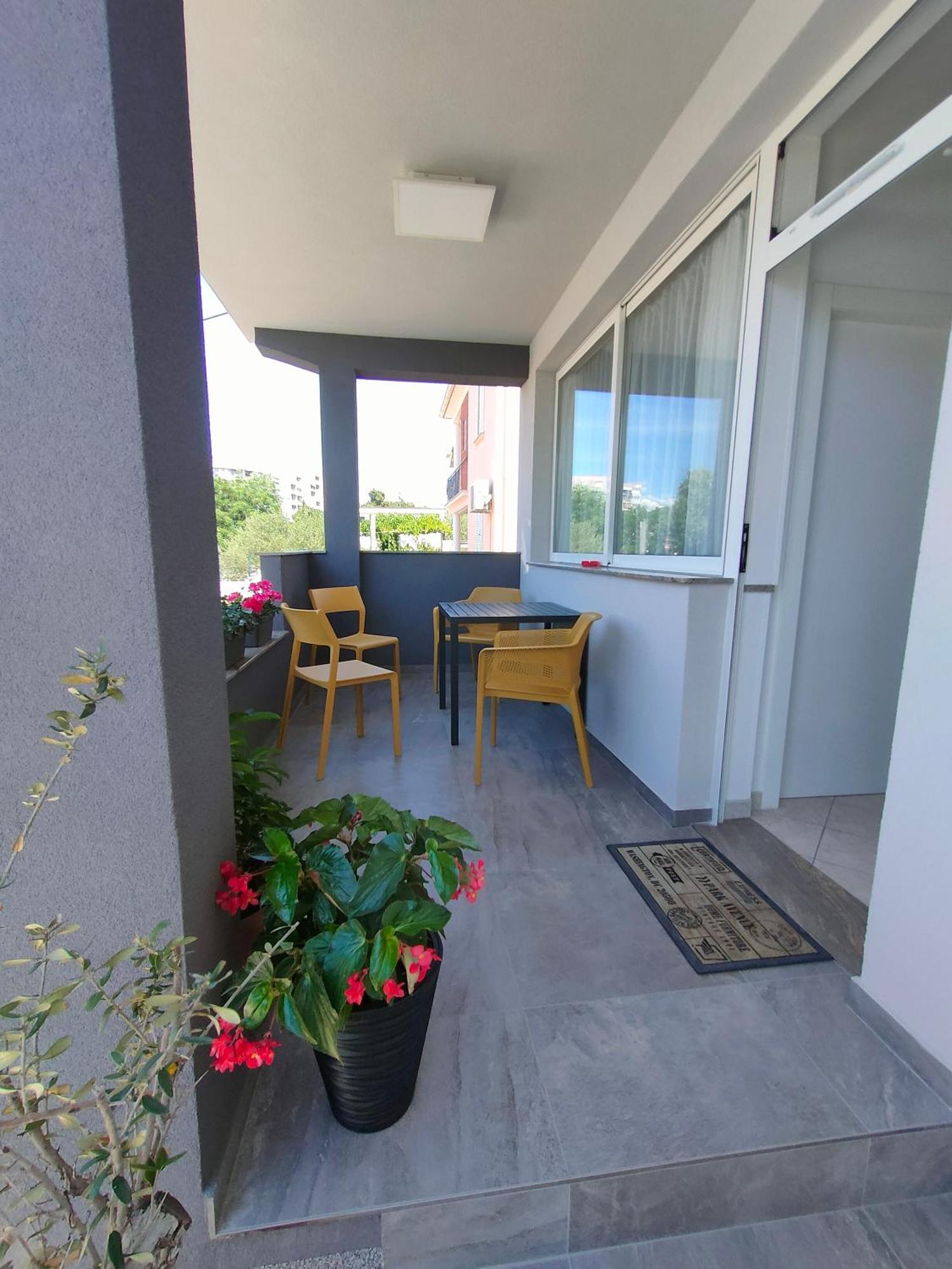 The Nice Dreams Studio Apartment Zara Esterno foto